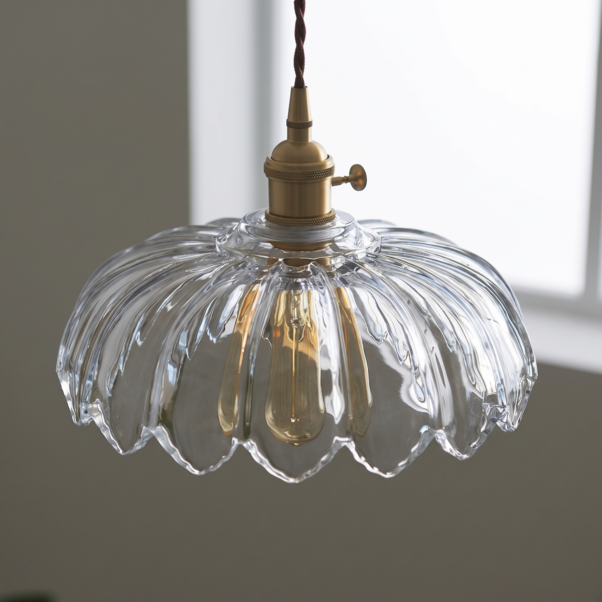 Vintage flower pendant lamp with clear glass shade