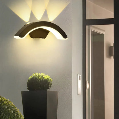 StormLite Outdoor Wall Light
