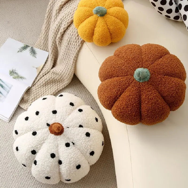 Pipkin Pumpkin Cushion - Small Knitted Ornament