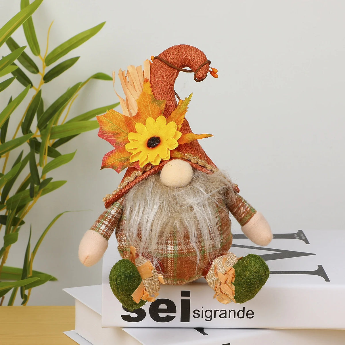 Havren Harvest Scarecrow - Plaid & Sunflower Figure