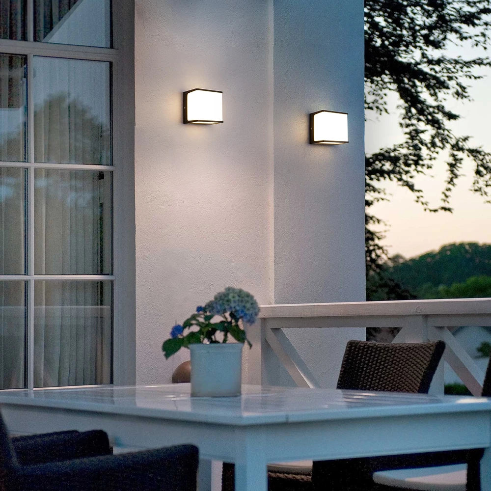AeroCube Outdoor Wall Light