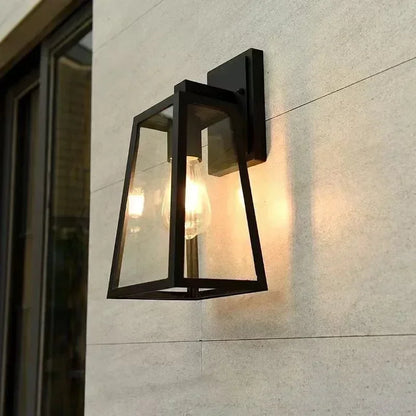 Verona Outdoor Wall Lamp