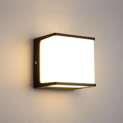 AeroCube Outdoor Wall Light