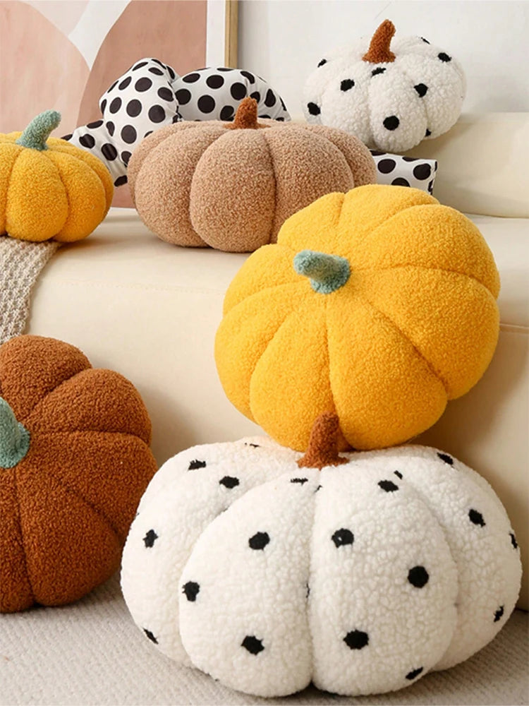 Pipkin Pumpkin Cushion - Small Knitted Ornament