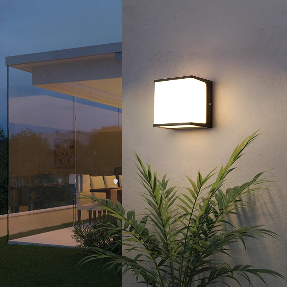 AeroCube Outdoor Wall Light