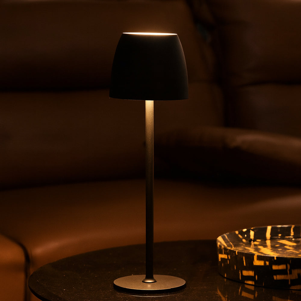 Cordless Outdoor Table Lamp