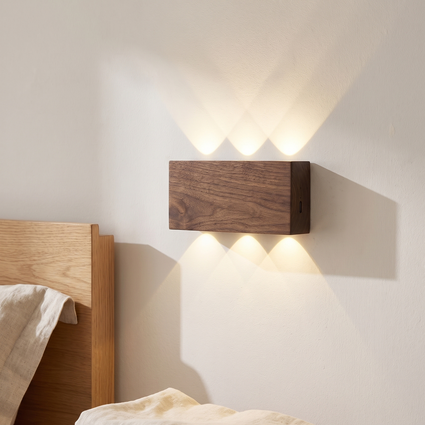 vandora-lumiblock-rechargeable-wall-lamp
