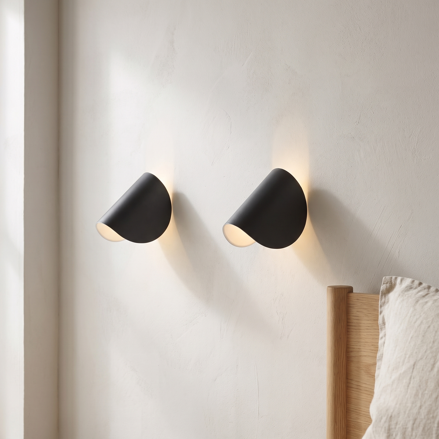 vandora-twist-wall-light