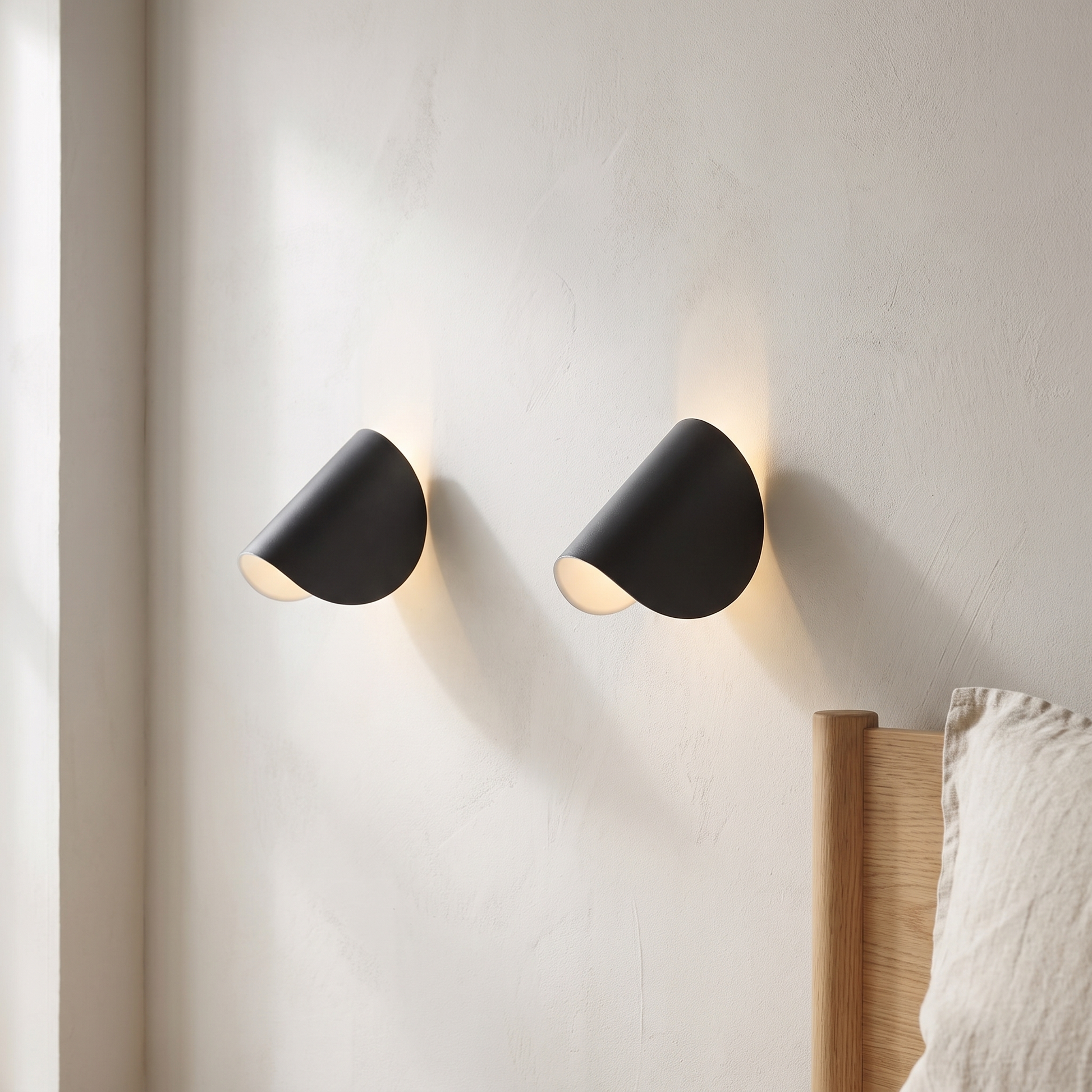 vandora-twist-wall-light