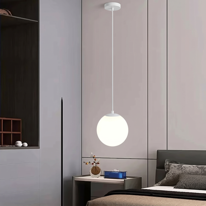Luna pendant light, white finish, single head