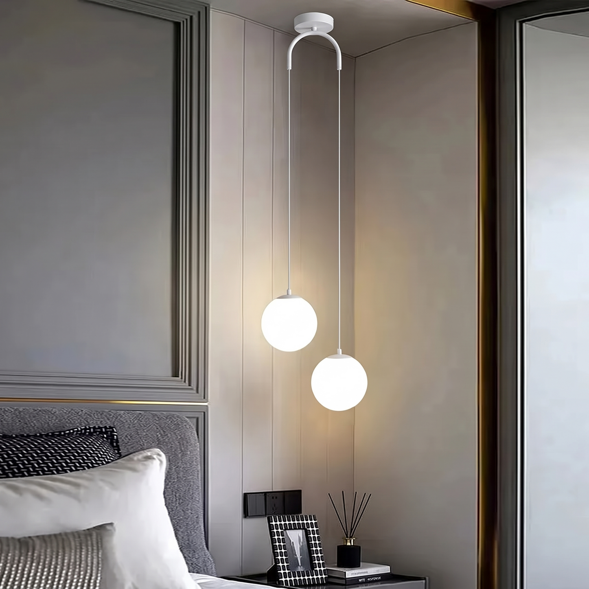 Luna pendant light, white finish, two heads