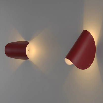 Twist wall light in red